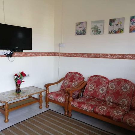 Homestay Ibu Pekan Ngoại thất bức ảnh